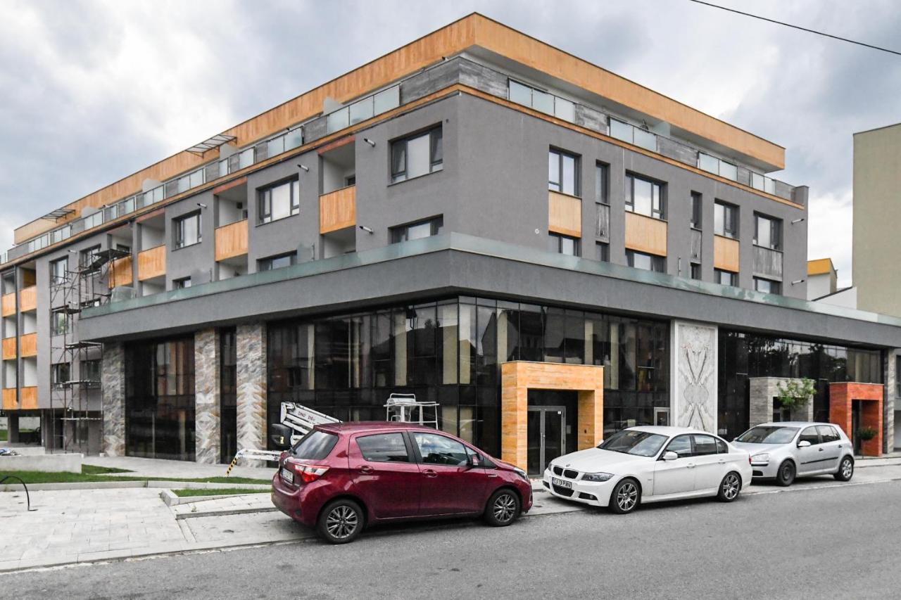 Modern Apartment in a Quiet Area Cluj-Napoca Exterior foto