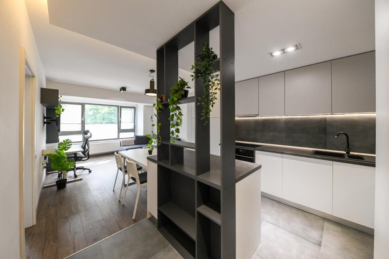 Modern Apartment in a Quiet Area Cluj-Napoca Exterior foto